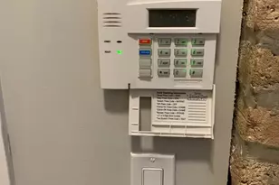 6125 N Clark St, Chicago, IL 60660 - Photo 23