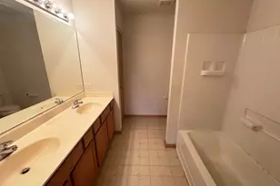 [Address not provided], Round Lake, IL 60073 - Photo 17