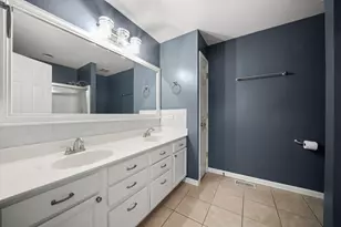 1458 Deer Pointe Dr, South Elgin, IL 60177 - Photo 15