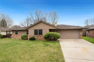 1630 River Bluff Blvd, Rockford, IL 61103 - Photo 1