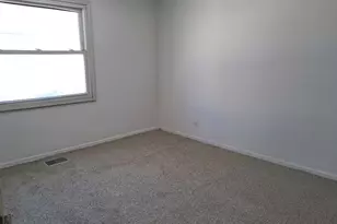 4308 W 87th Pl, Hometown, IL 60456 - Photo 9