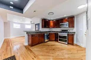 542 E 44th St, Chicago, IL 60653 - Photo 7