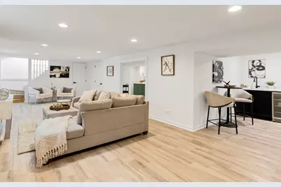 5625 W Leland Avenue, Chicago, IL 60630 - Photo 19