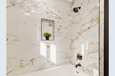 5625 W Leland Avenue, Chicago, IL 60630 - Photo 13