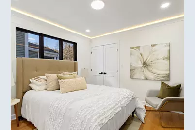 5625 W Leland Avenue, Chicago, IL 60630 - Photo 9