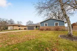 4821 Danforth Dr, Rockford, IL 61114 - Photo 3