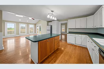 16645 Lasher Road, Hinckley, IL 60520 - Photo 13