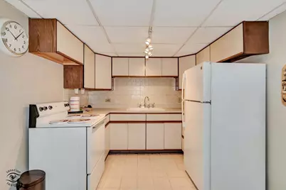 2900 Maple Avenue #22A, Downers Grove, IL 60515 - Photo 9