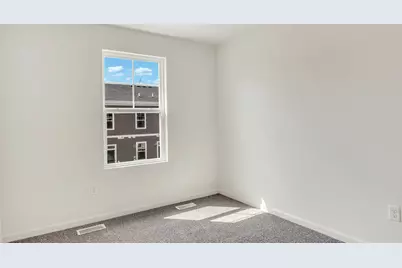 [Address not provided], Mundelein, IL 60060 - Photo 13