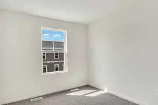 [Address not provided], Mundelein, IL 60060 - Photo 13