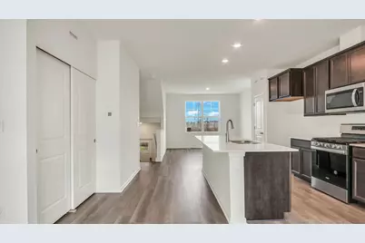 [Address not provided], Mundelein, IL 60060 - Photo 5