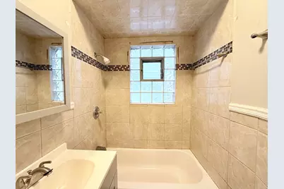 233 W 108th Place, Chicago, IL 60628 - Photo 9