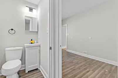 727 Selborne Road, Riverside, IL 60546 - Photo 13