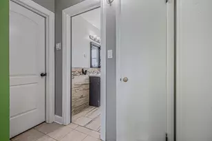 [Address not provided], Waukegan, IL 60085 - Photo 21