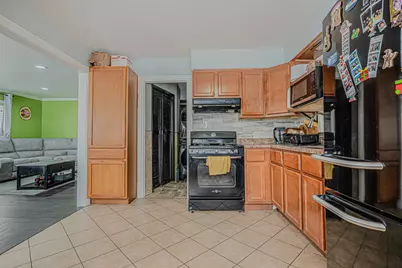 [Address not provided], Waukegan, IL 60085 - Photo 13