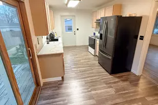 412 Hillcrest Ave, Rochelle, IL 61068 - Photo 7