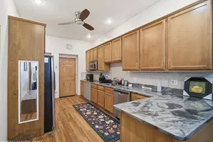 2452 W Arthington St, Chicago, IL 60612 - Photo 5
