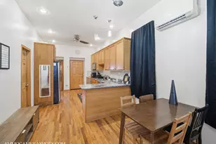 2452 W Arthington St, Chicago, IL 60612 - Photo 3