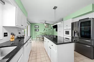 13952 S Oak Ridge Dr, Homer Glen, IL 60491 - Photo 15