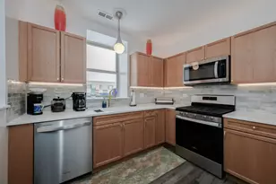 1700 Riverwoods Dr, Melrose Park, IL 60160 - Photo 9