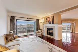 131 W Adelaide St, Elmhurst, IL 60126 - Photo 7