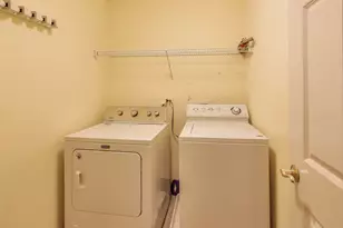 131 W Adelaide St, Elmhurst, IL 60126 - Photo 27