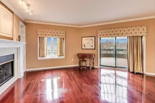 131 W Adelaide St, Elmhurst, IL 60126 - Photo 15