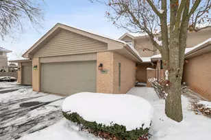 7642 W 158th Ct, Orland Park, IL 60462 - Photo 1