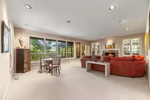 1370 Sunview Ln, Winnetka, IL 60093 - Photo 7