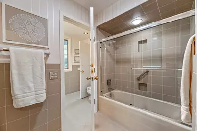 1370 Sunview Lane, Winnetka, IL 60093 - Photo 27