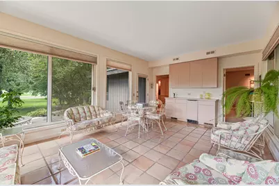 1370 Sunview Lane, Winnetka, IL 60093 - Photo 9