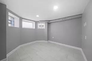 2115 W Armitage Ave, Chicago, IL 60647 - Photo 11