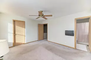 703 Hillcrest Dr, Bolingbrook, IL 60440 - Photo 21