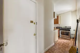 6851 S Paxton Ave, Chicago, IL 60649 - Photo 13