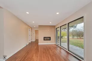 748 73rd Ct, Willowbrook, IL 60527 - Photo 3