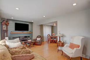 648 Saginaw Ave, Calumet City, IL 60409 - Photo 5