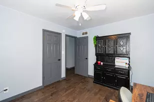 418 Standish Dr, Bloomington, IL 61704 - Photo 17