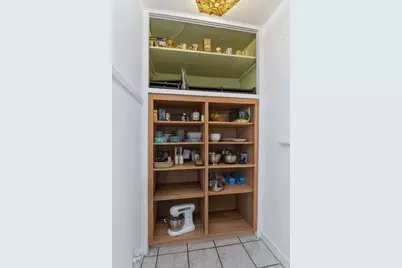 4854 N Tripp Avenue, Chicago, IL 60630 - Photo 17