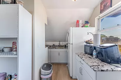 5335 W Barry Avenue, Chicago, IL 60641 - Photo 21