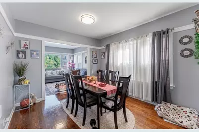 5335 W Barry Avenue, Chicago, IL 60641 - Photo 5