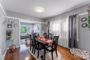 5335 W Barry Ave, Chicago, IL 60641 - Photo 5