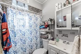 5335 W Barry Ave, Chicago, IL 60641 - Photo 11