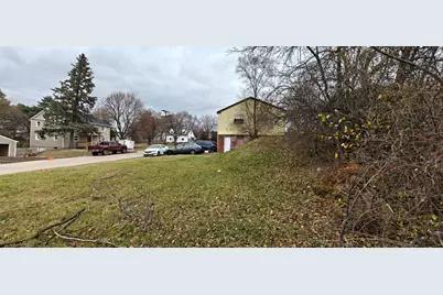 4515 Raven Street, Rockford, IL 61107 - Photo 3