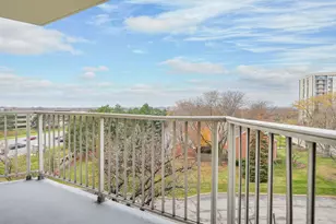 40 N Tower Rd, Oak Brook, IL 60523 - Photo 7