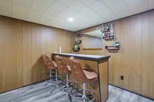 479 Munroe Cir, Des Plaines, IL 60016 - Photo 17