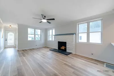 2509 S Birchwood Avenue, McHenry, IL 60051 - Photo 7