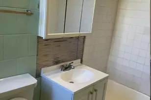 3320 W 67th St, Chicago, IL 60629 - Photo 9