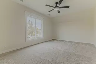 409 Algona Ave, Elgin, IL 60120 - Photo 19