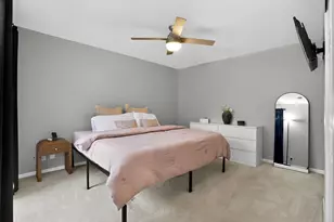 154 Abbeywood Cir, Streamwood, IL 60107 - Photo 13