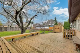 540 Newark Ln, Hoffman Estates, IL 60169 - Photo 19